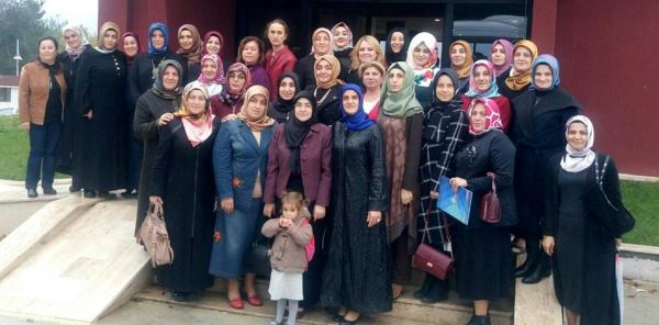 AK KADINLAR SAPANCA’DA TOPLANDI