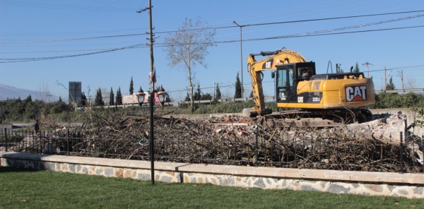 RAHİME SULTAN CAMİSİ’NİN ÖNÜ AÇILDI