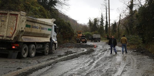 KURTKÖY DEREBOYU CADDESİ GENİŞLETİLİYOR