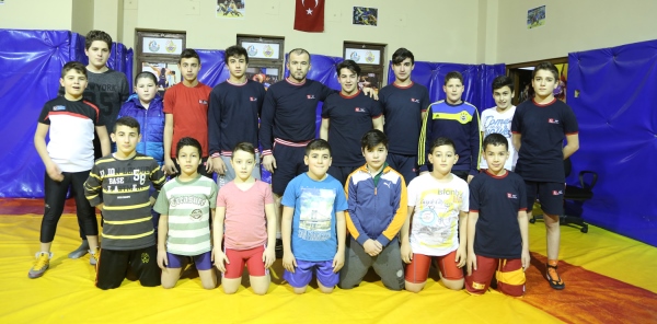 GÜREŞ ŞAMPİYONASI SAPANCA’DA GERÇEKLEŞECEK