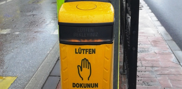 BU BUTON ENGELLİ DOSTU