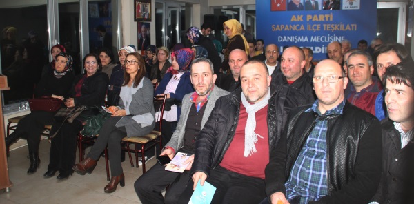 AK PARTİ'DE GÜNDEM REFERANDUM