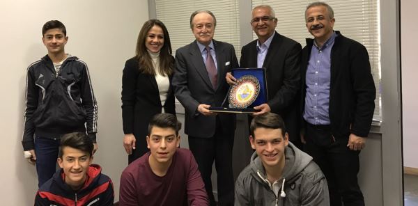 BÜYÜKELÇİ HAYRİ HAYRET YALAV, SAPANCALI ÖĞRETMEN VE ÖĞRENCİLERİ KABUL ETTİ