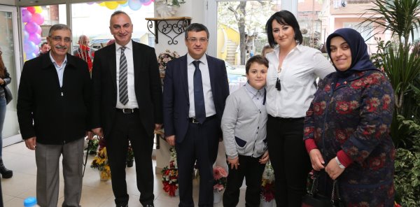 YESA ÇİÇEKÇİLİK HİZMETE GİRDİ