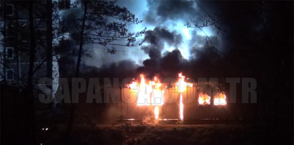 SAPANCA TOKİ İNŞAATINDA YANGIN