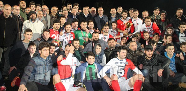 BAŞKANLIK KUPASI SAPANCA KURTKÖYSPOR'UN