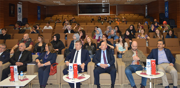 BİLGİ VE DENEYİMLERİNİ ÖĞRENCİLERLE PAYLAŞTILAR