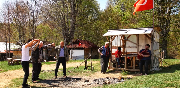 DOĞA İLE İÇ İÇE YÜRÜYÜŞ