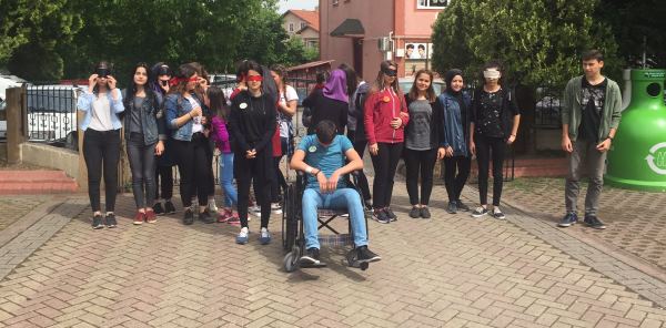 GÖRMEDİLER, DUYMADILAR, YÜRÜYEMEDİLER