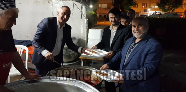 KADİR GECESİ'NDE BAŞKANDAN SAHUR İKRAMI