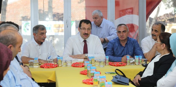 AK PARTİ SAPANCA İLÇE TEŞKİLATINDA BAYRAMLAŞMA