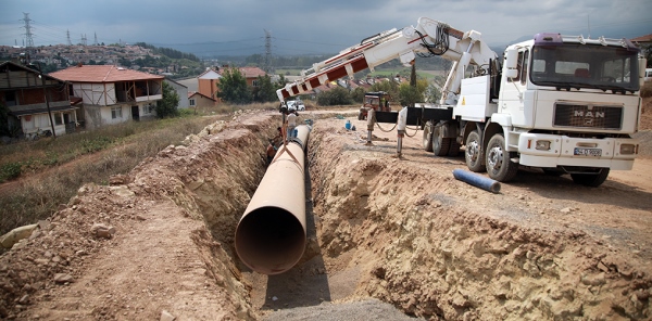 AKÇAY'DA SON 2 KİLOMETRE