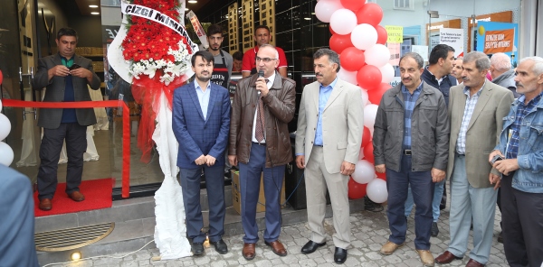 ERDEM KASAP TÖRENLE AÇILDI