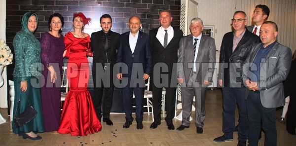 YÜZÜKLERİ BAŞBAKAN YARDIMCISI TAKTI