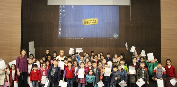 'ÇOCUKLAR SINIRLARA İHTİYAÇ DUYAR'