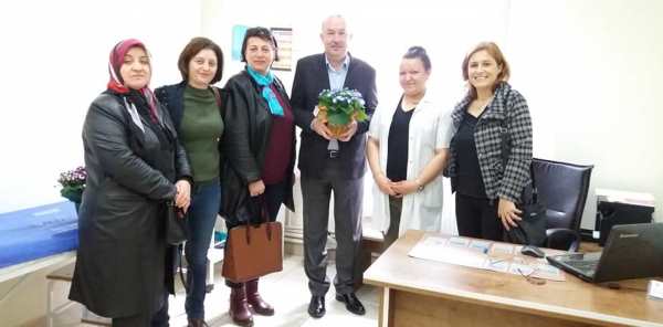 CHP'Lİ KADINLARDAN TIP BAYRAMI ZİYARETLERİ