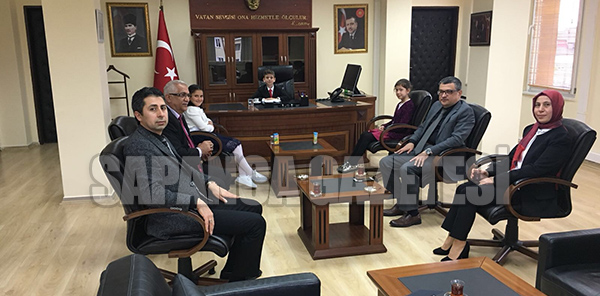 KAYMAKAMLIK KOLTUĞUNA KAAN ÇİÇEK OTURDU