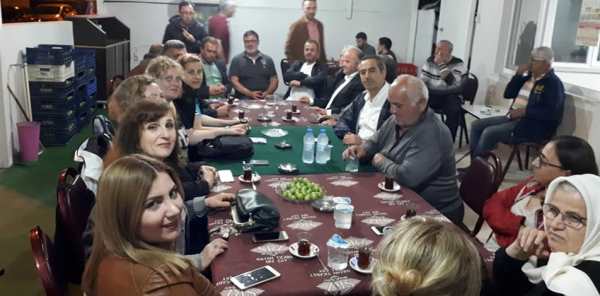 İYİ PARTİ'DEN MAHALLE ZİYARETLERİ