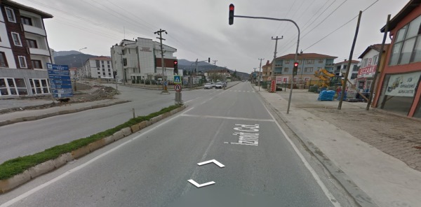 O CADDEDE TİCARET ALANLARI BİTİŞİK NİZAMA DÖNDÜ