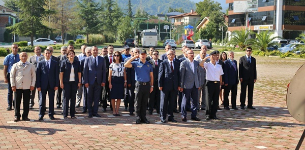 YENİ EĞİTİM VE ÖĞRETİM YILI TÖRENLE BAŞLADI