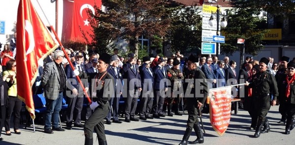 29 EKİM DÜZENLENEN TÖRENLE KUTLANDI