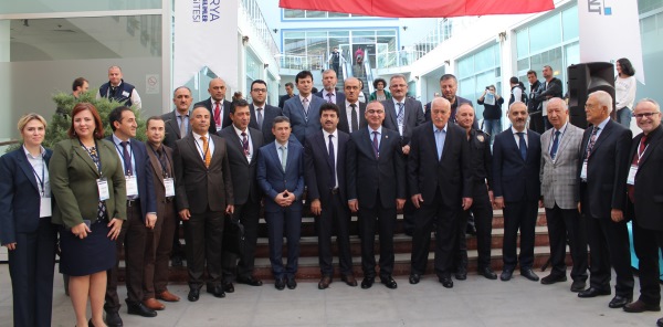 40 ÜNİVERSİTE SAPANCA'DA TURİZMİ KONUŞTU