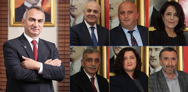 AK PARTİ'DE SON DURUM: 9+1