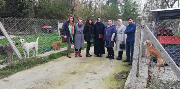 HAYVAN BARINAĞINI ZİYARET ETTİLER