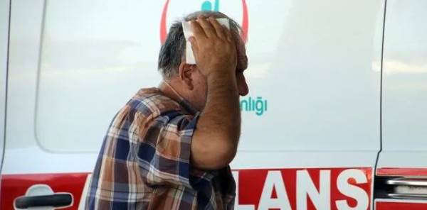 12 KİŞİ KURBAN KESMEYE ÇALIŞIRKEN YARALANDI