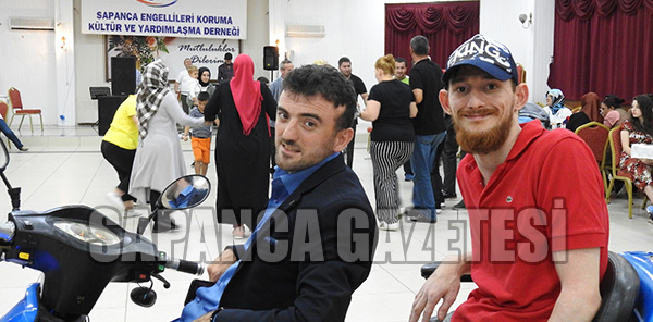 DOYASIYA EĞLENDİLER