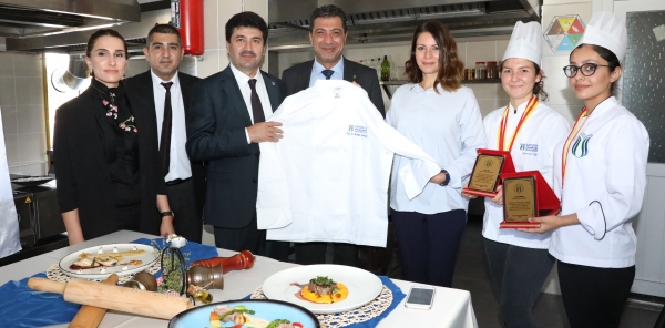 GENÇ AŞÇILARA TEŞEKKÜR