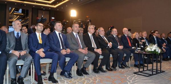 BAKAN MUSTAFA VARANK SAPANCA'DA