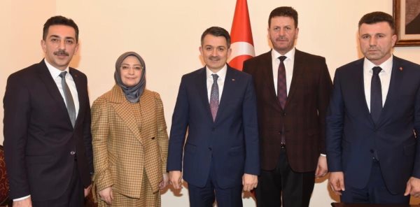 BAŞKAN ÖZEN PROJELER İÇİN BAKAN PAKDEMİRLİ İLE GÖRÜŞTÜ