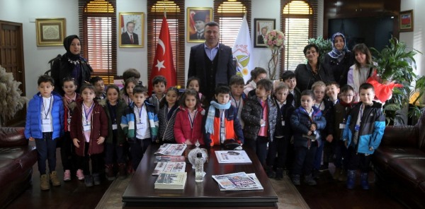 BAŞKAN ÖZEN'İN MİNİK MİSAFİRLERİ