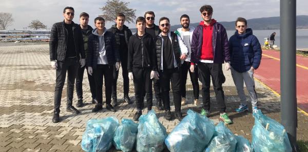 CHP GENÇLİK KOLLARI'NDAN ÇEVRE TEMİZLİĞİ