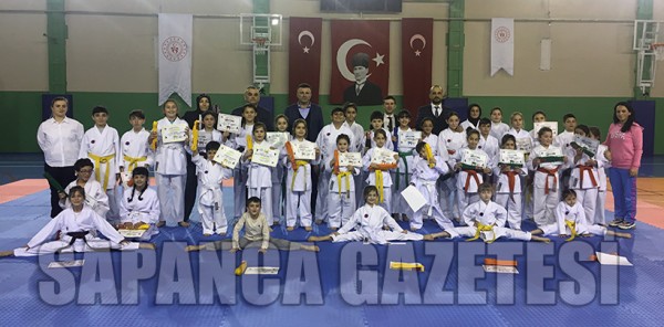 KARATECİLERİN TERFİ HEYECANI