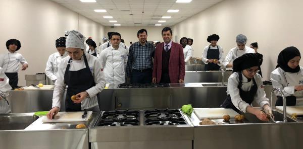 UYGULAMA MUTFAĞINDA İLK EĞİTİM GERÇEKLEŞTİ