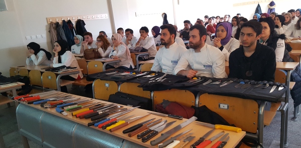 BIÇAĞA DAİR HER ŞEYİ ÖĞRENDİLER