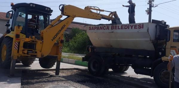 FEN İŞLERİ MÜDÜRLÜĞÜ İLÇE GENELİNDE ÇALIŞMALAR GERÇEKLEŞTİRİYOR