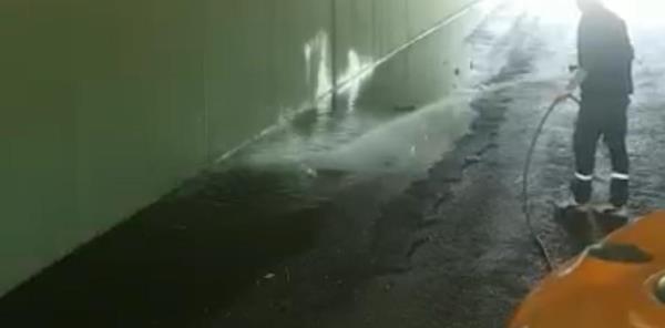 BELEDİYEDEN LARVA İLAÇLAMASI