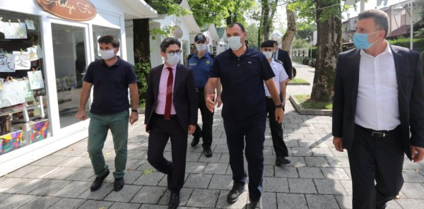 VALİDEN SAPANCA'YA ZİYARET