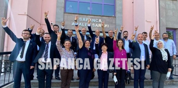 MİLLİYETÇİ HAREKET PARTİSİ İLÇE BAŞKANI GÖKHAN ALEMDAR MAZBATASINI ALDI