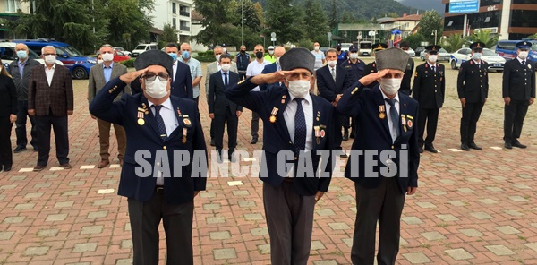 SAPANCA'DA GAZİLER GÜNÜ KUTLANDI