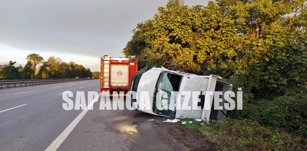 TEM OTOYOLU SAPANCA GEÇİŞİNDE KAZA: 1 YARALI