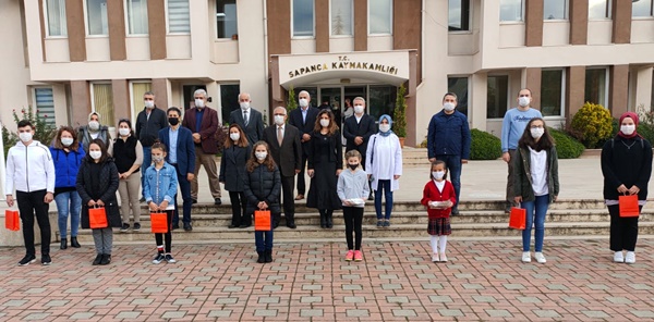 OKULLAR ARASI RESİM VE ŞİİR YARIŞMASI DÜZENLENDİ