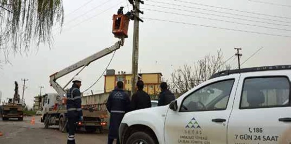 SAPANCA'DA ELEKTRİK KESİNTİLERİ YAŞANIYOR