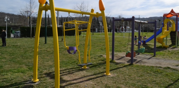 PARKLARA ANNE BEBEK SALINCAĞI