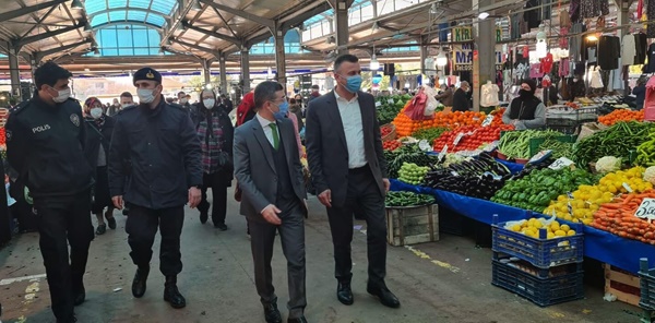 SAPANCA HALK PAZARINDA KORONAVİRÜS DENETİMİ