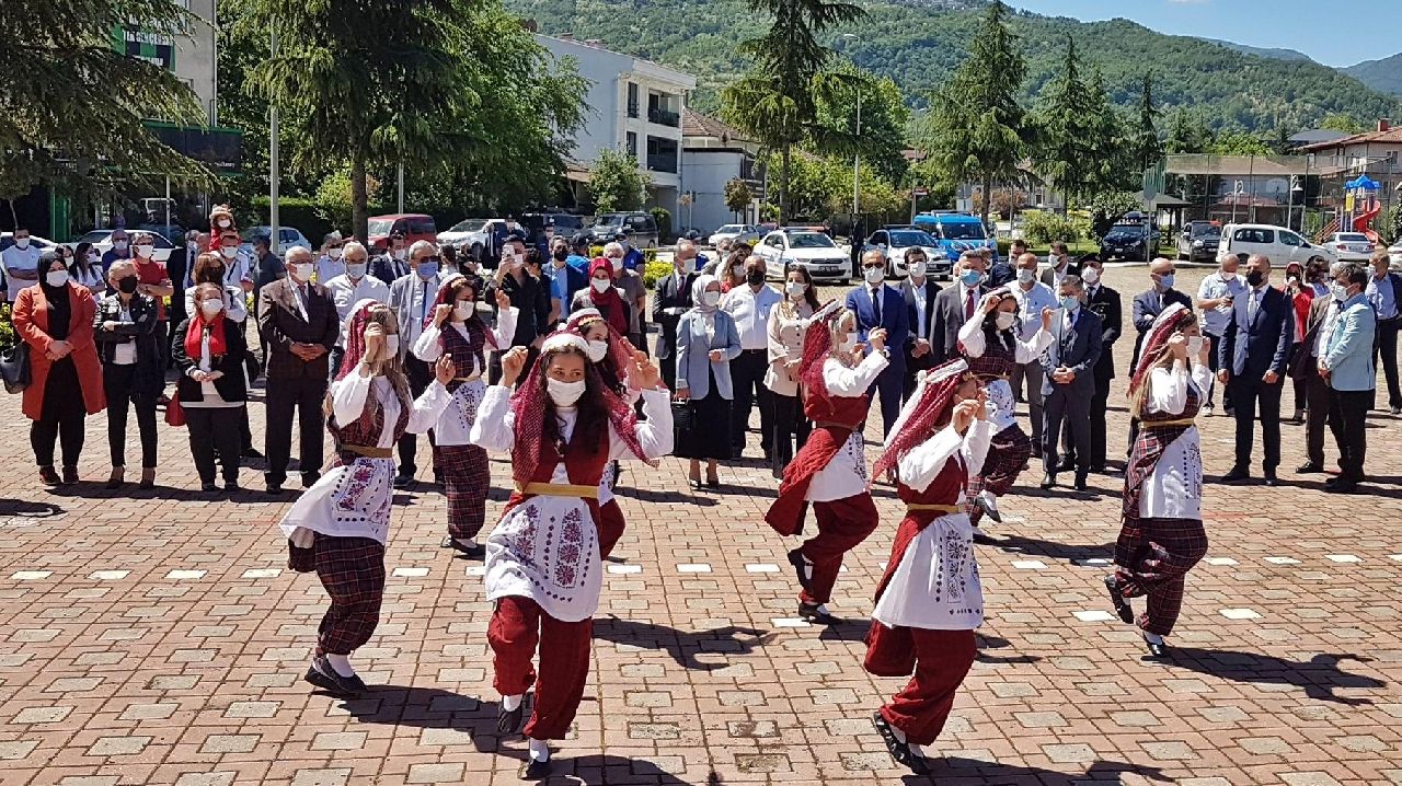 19 MAYIS GENÇLİK VE SPOR BAYRAMI KUTLANDI