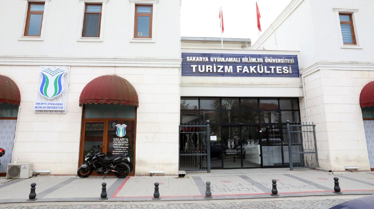 TURİZMDE YENİ TRENDLERİN KONUŞULACAĞI KONGRE BAŞLIYOR